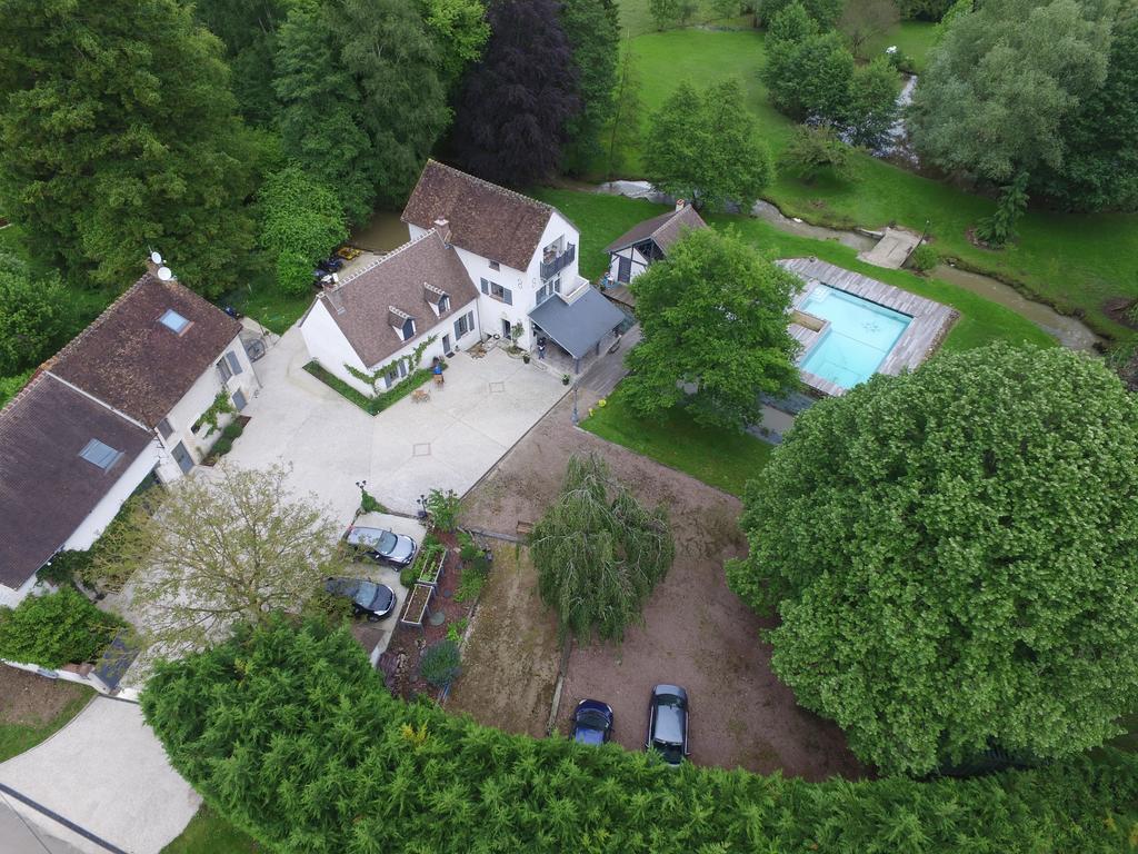 Le Petit Moulin Bed & Breakfast Faverelles Екстериор снимка
